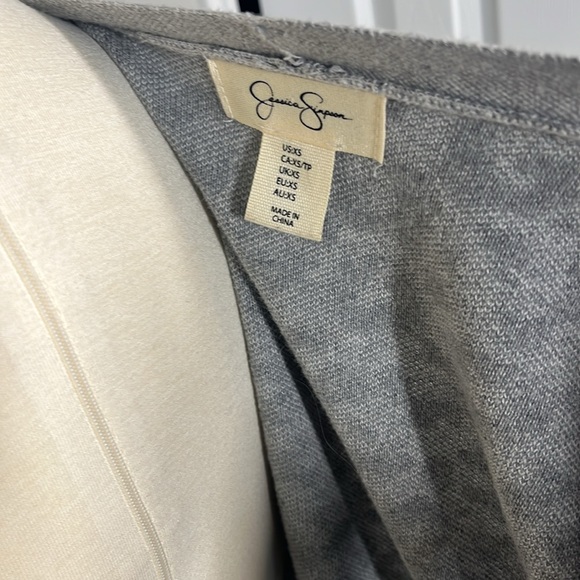 Jessica Simpson Fine Knit Long Grey Leopard Print Cardigan SX - Picture 5 of 8